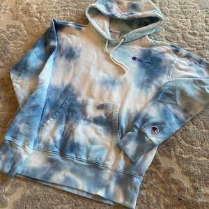 💙 CHAMPION TIE DYE HOODIE